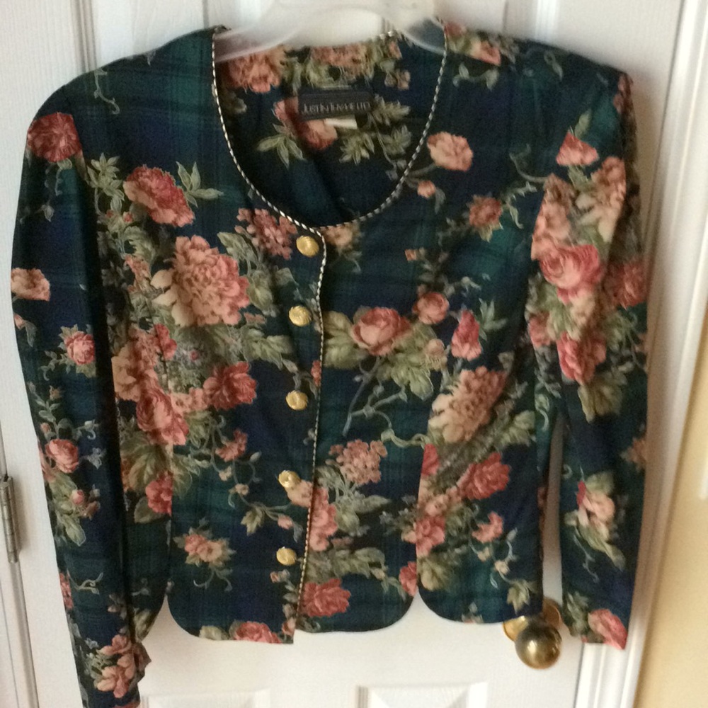 Blouse and skirt